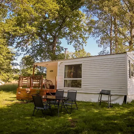 Mini-glamping En Auvergne
