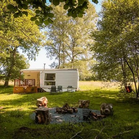 Mini-glamping En Auvergne Σαλέ Sainte-Christine (Puy-de-Dome)